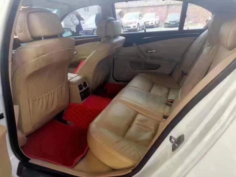 保定09年宝马5系8