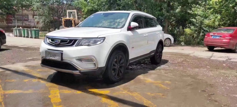 保定16年吉利博越3