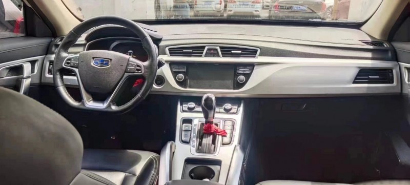 保定16年吉利博越5