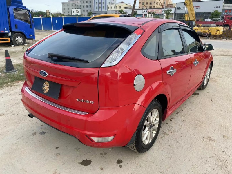 广州11年福特福克斯9