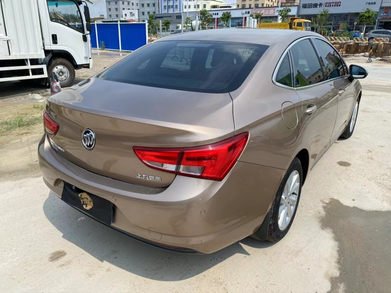 广州18年别克威朗9