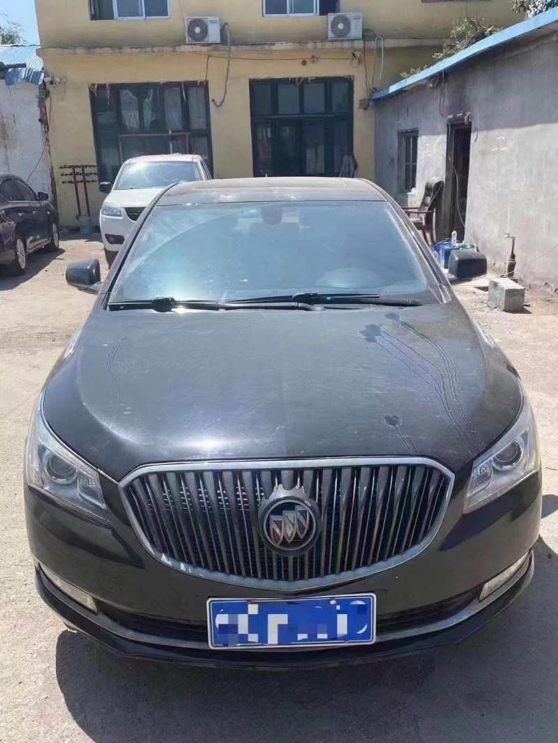 潍坊15年别克君越1