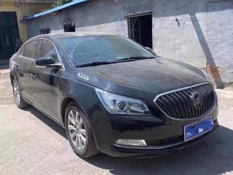 潍坊15年别克君越2