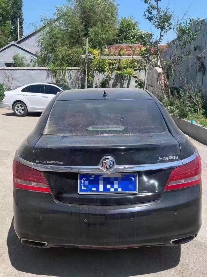 潍坊15年别克君越4