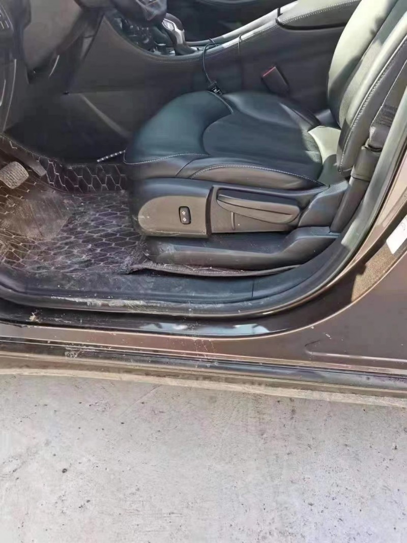 邢台20年别克昂科威3