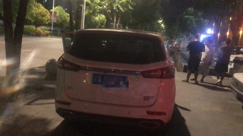 成都19年力帆汽车轩朗5