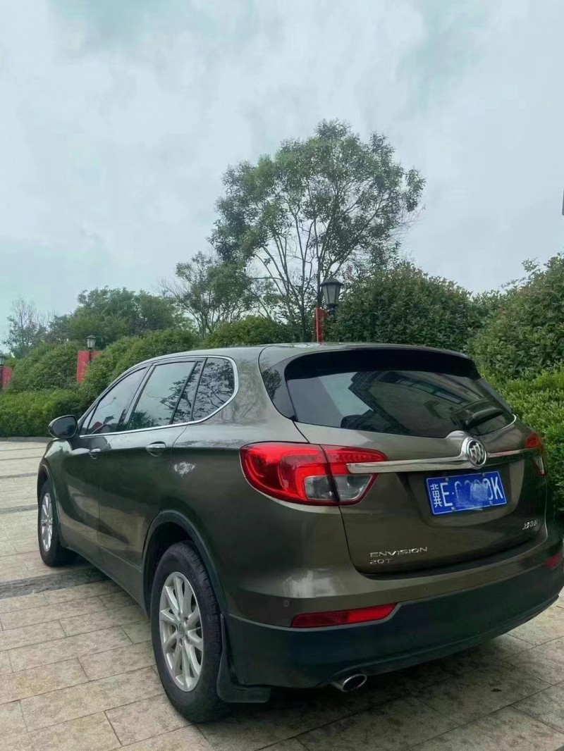 青岛16年别克昂科威6