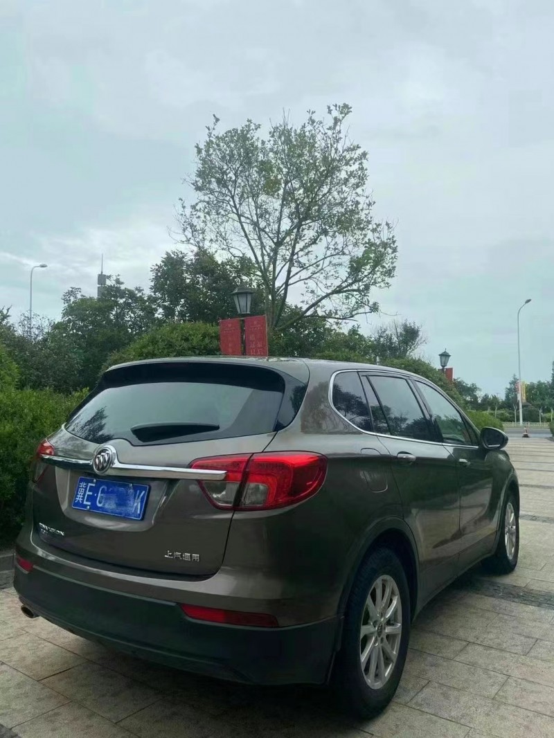 青岛16年别克昂科威7