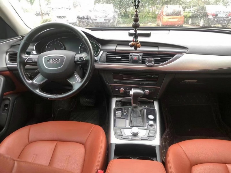 青岛13年奥迪A6L4