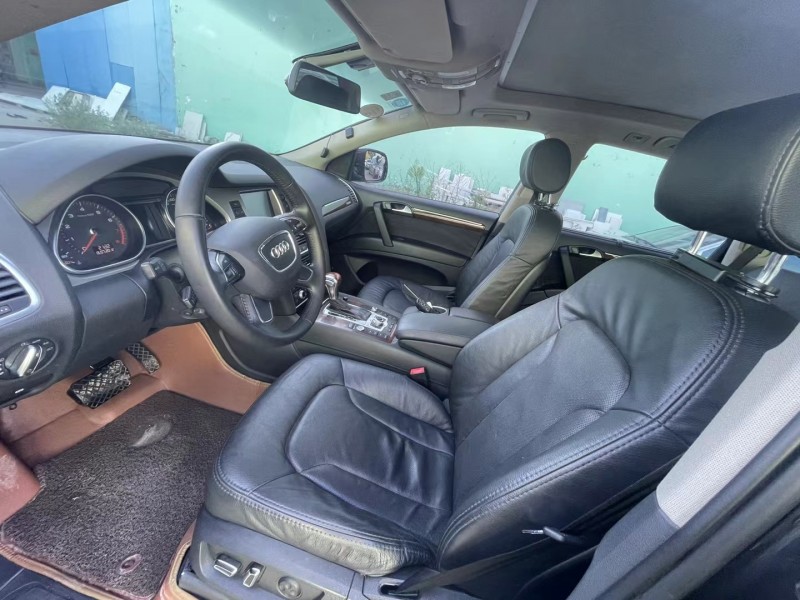 青岛13年奥迪Q74