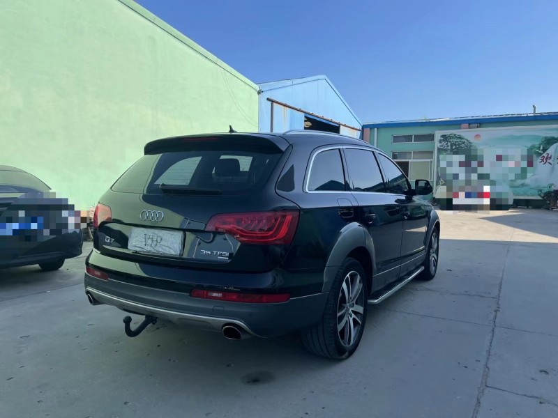 青岛13年奥迪Q77