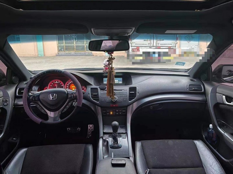 青岛15年本田思铂睿7