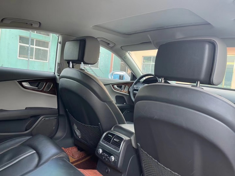 青岛14年奥迪A76