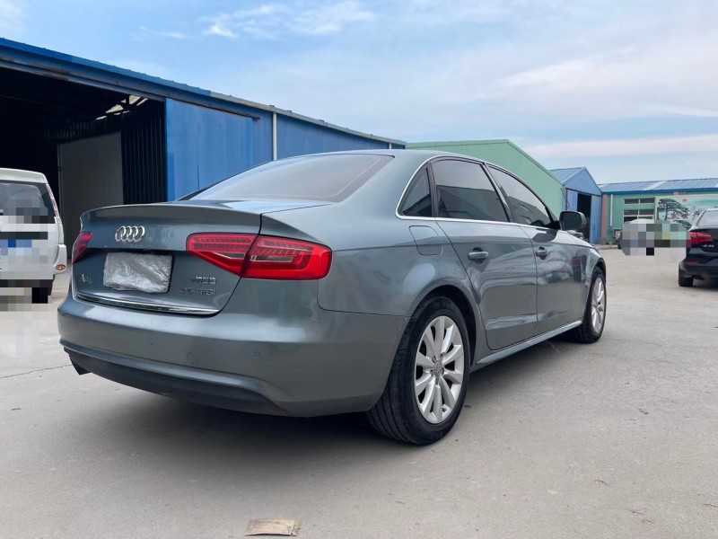 青岛13年奥迪A4L8