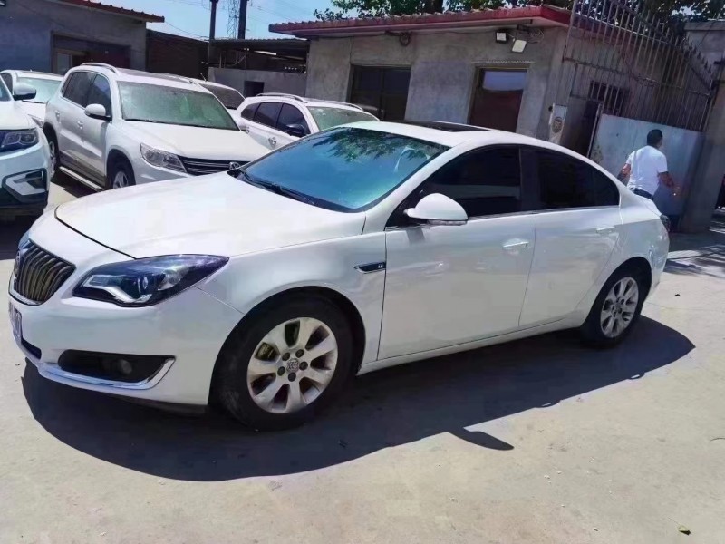 保定17年别克君威8