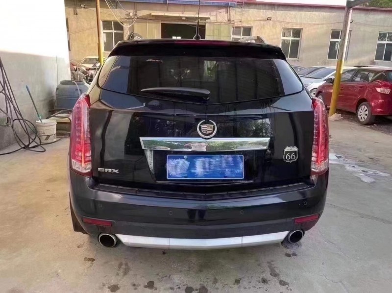 保定11年凯迪拉克SRX2