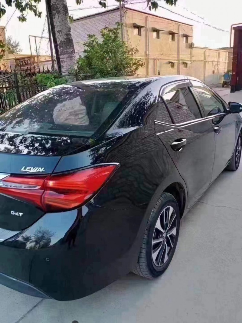 保定19年丰田雷凌5