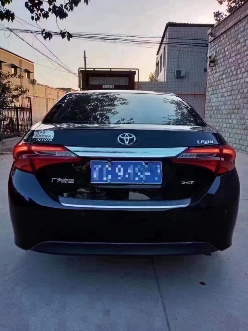 保定19年丰田雷凌9