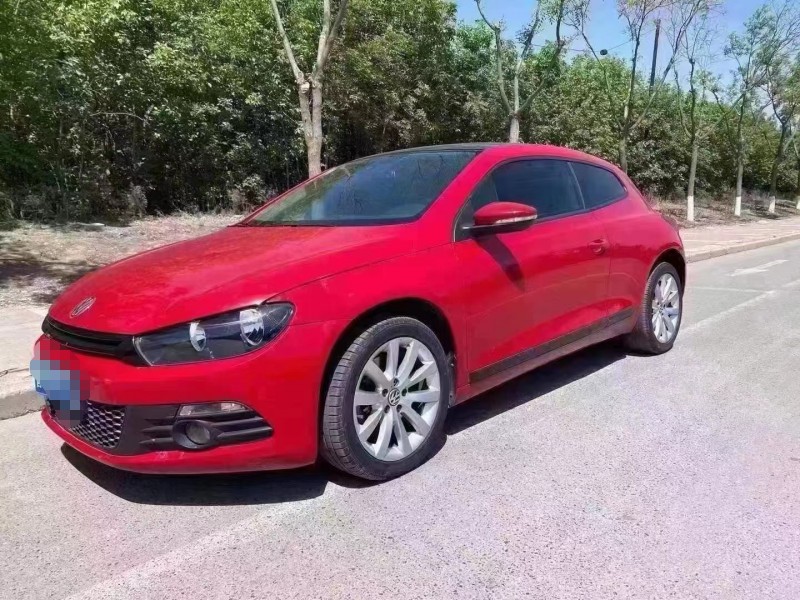 保定14年大众尚酷2