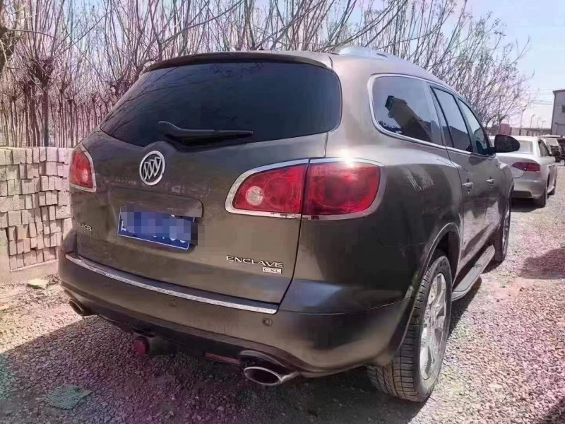 保定11年别克昂科雷5