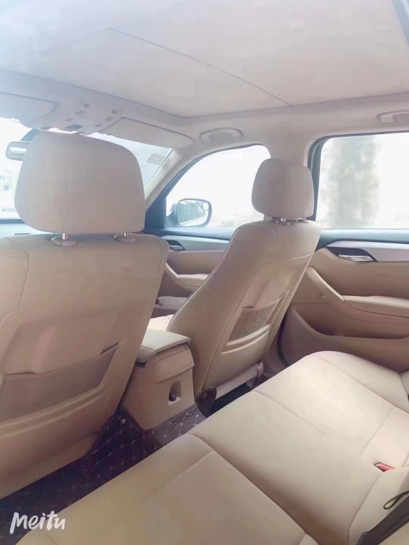 保定12年宝马X19