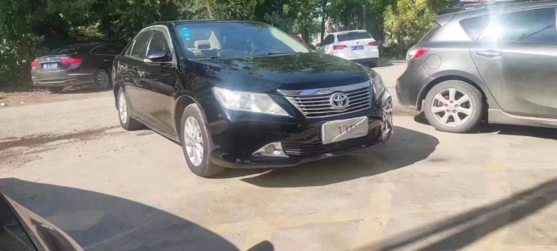 保定14年丰田凯美瑞2