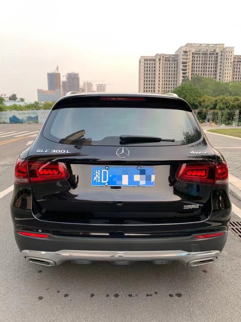 广州19年奔驰GLC2