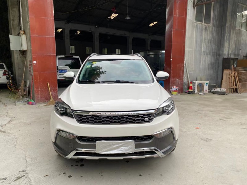成都16年獵豹汽車CS101