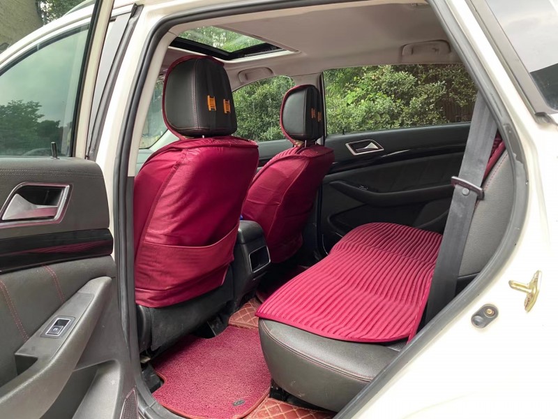 成都16年獵豹汽車CS104
