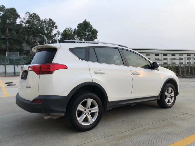 东莞14年丰田RAV4荣放8
