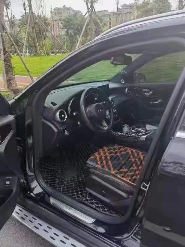 成都18年奔驰GLC5