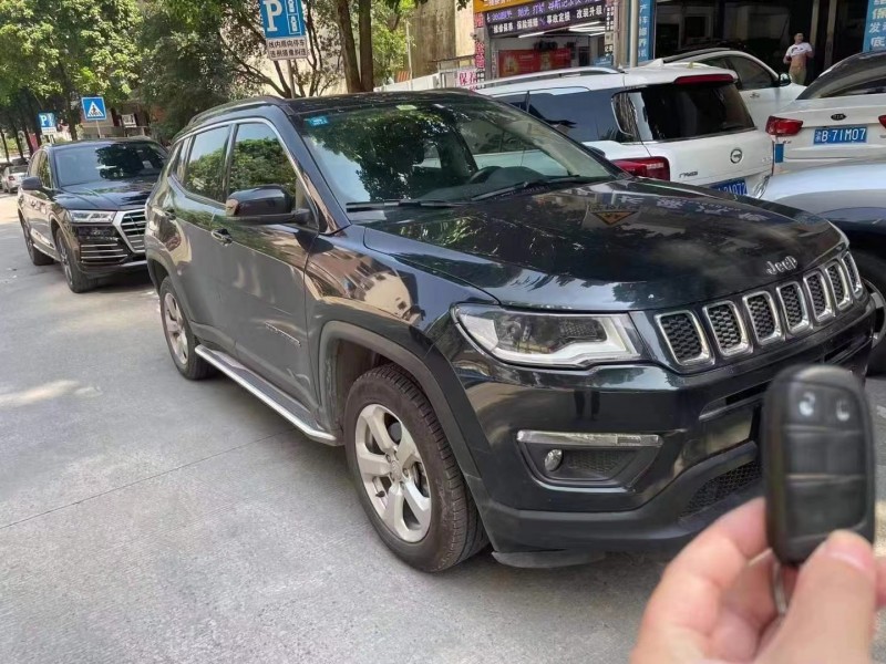 重慶18年Jeep指南者2