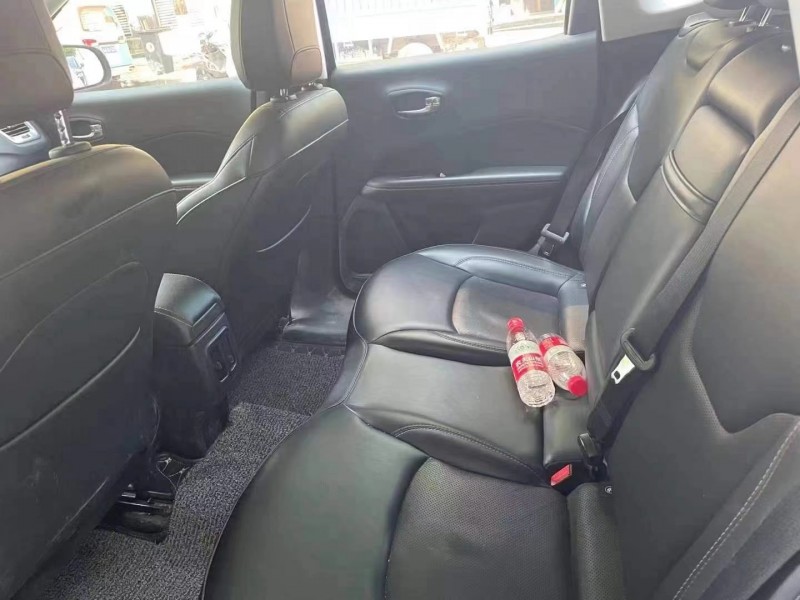 重慶18年Jeep指南者5