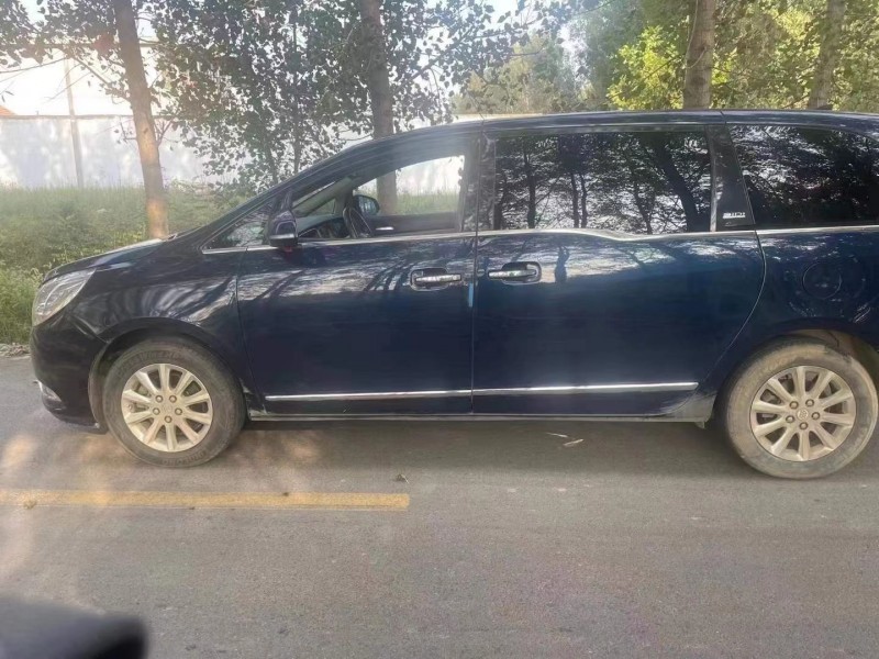 枣庄11年别克GL86