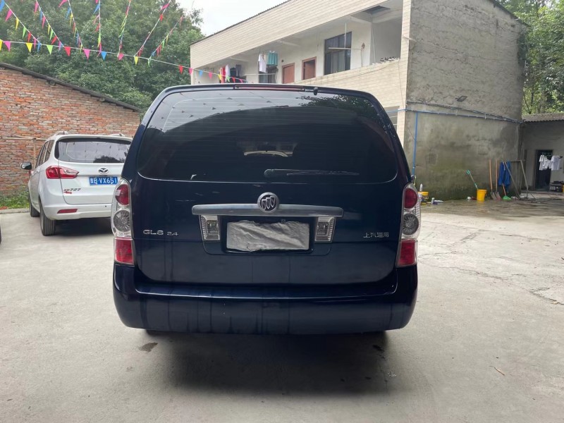 成都16年别克GL88