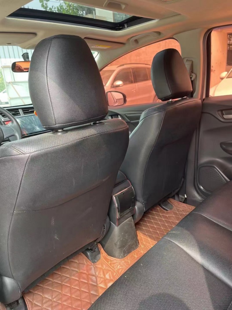 保定17年本田飞度2