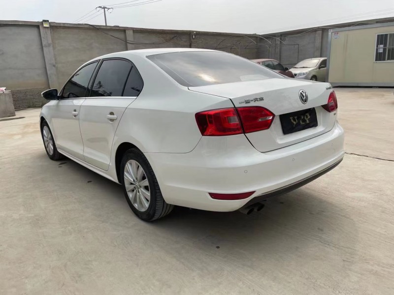 保定14年大众速腾5