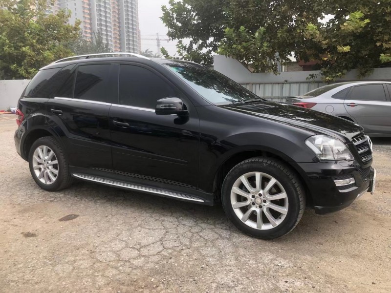 保定11年奔驰ML8