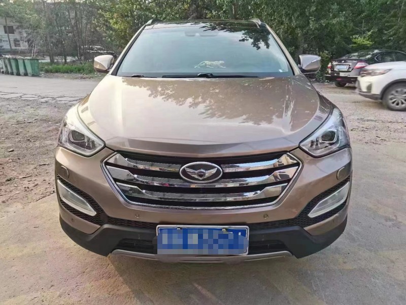 保定13年现代全新胜达9