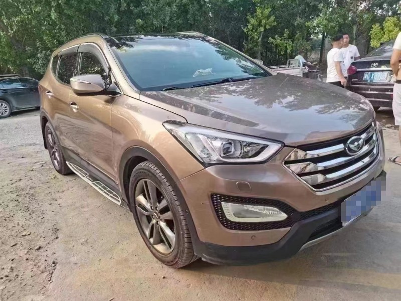 保定13年现代全新胜达8