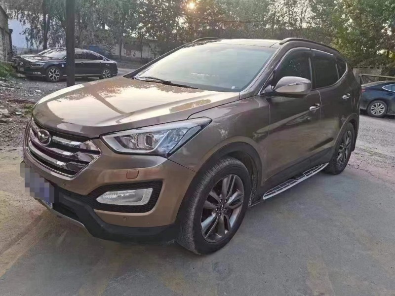 保定13年现代全新胜达7