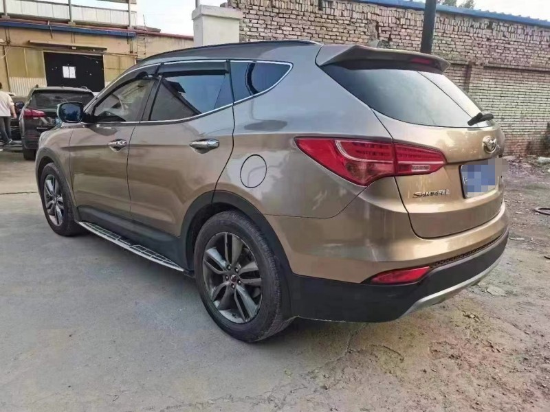 保定13年现代全新胜达6