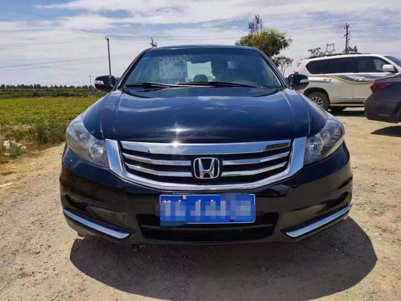 保定13年本田雅阁8