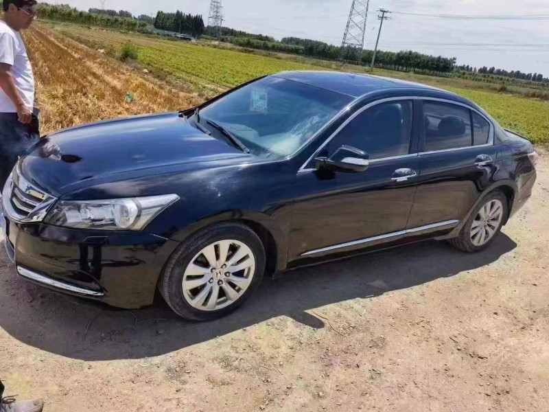 保定13年本田雅阁3