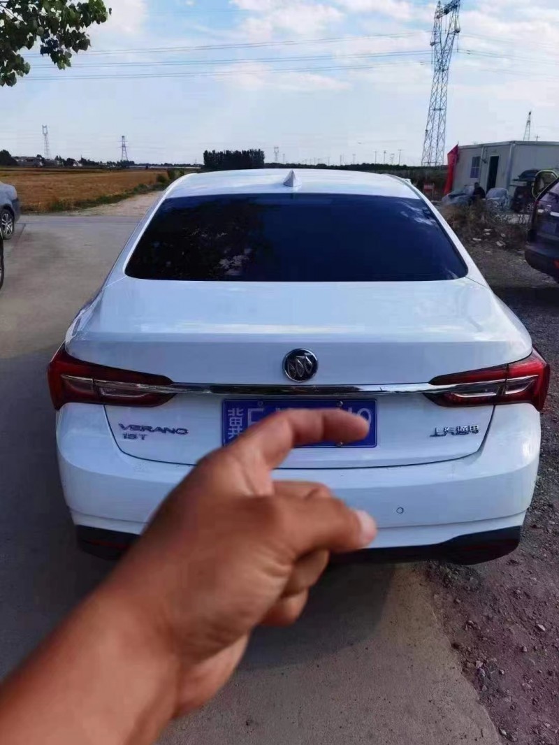 保定20年别克威朗4