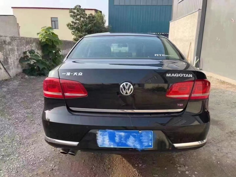 保定14年大众迈腾4