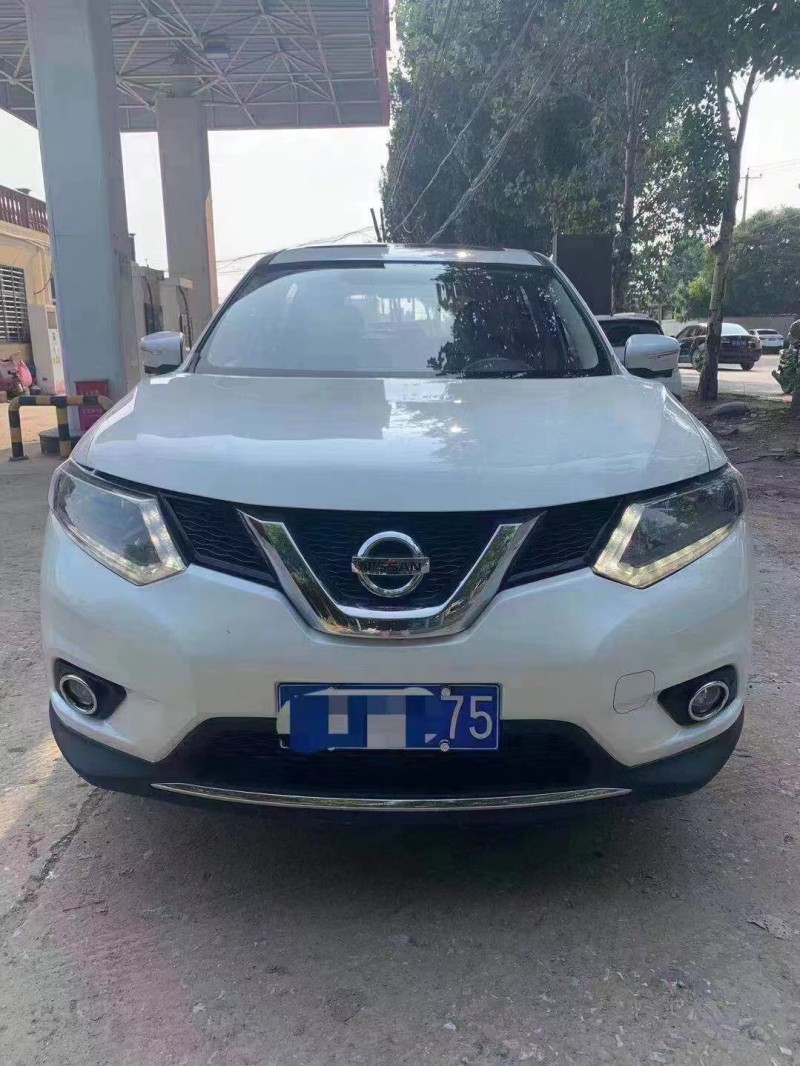 保定15年日产奇骏1