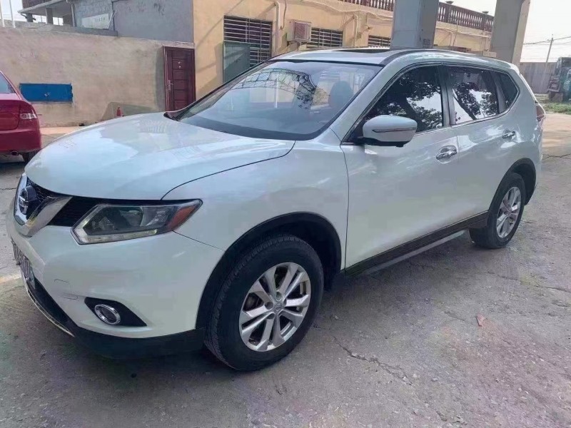 保定15年日产奇骏9