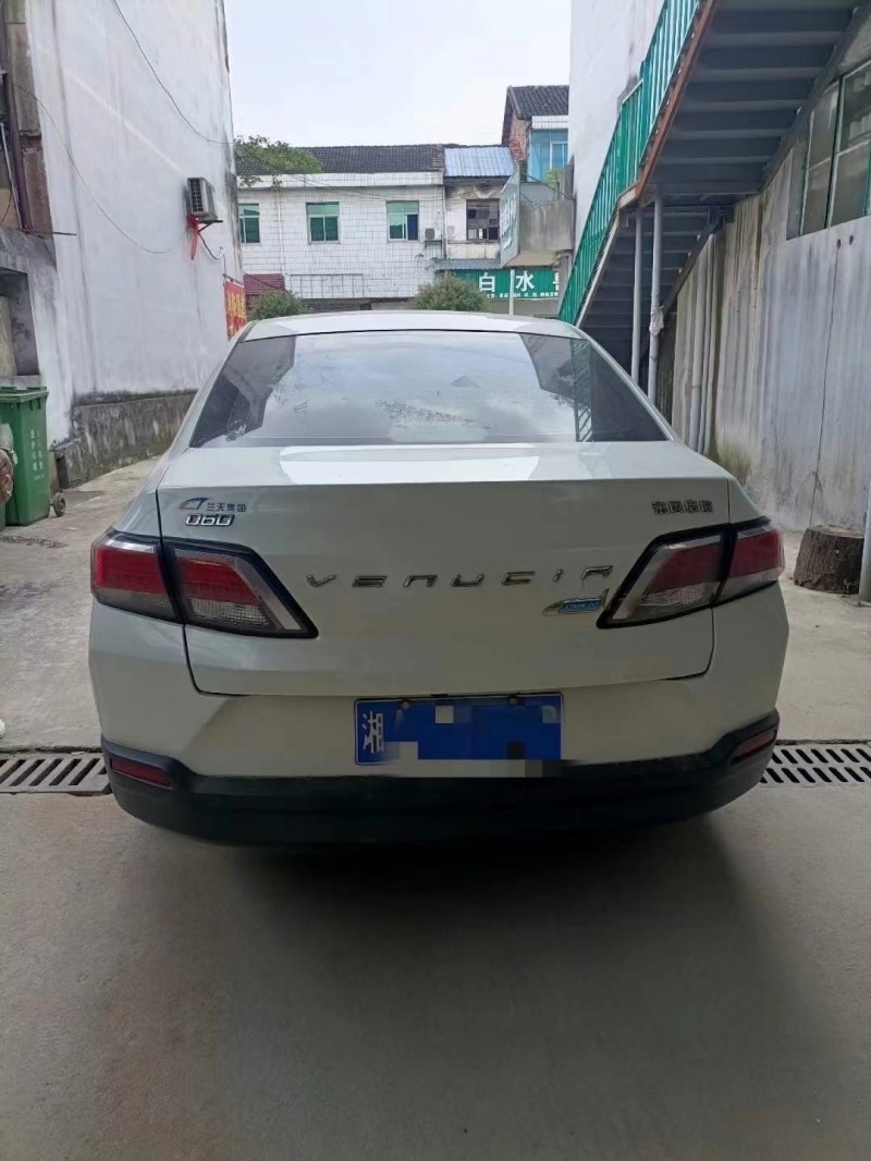 長沙18年啟辰D601