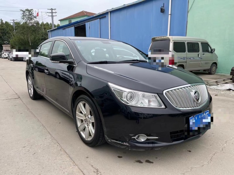 青岛11年别克君越2